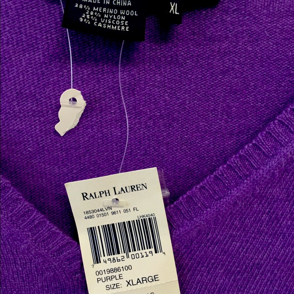 Sweater NWT